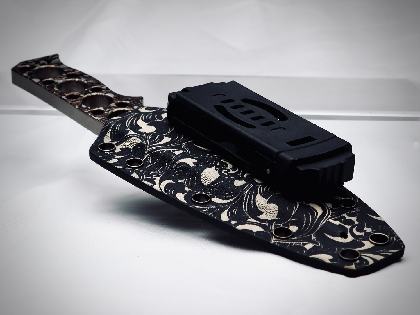 Fixie - Scrolls Deep Engrave – Customized Fixed-Blade Knife with Custom Sheath