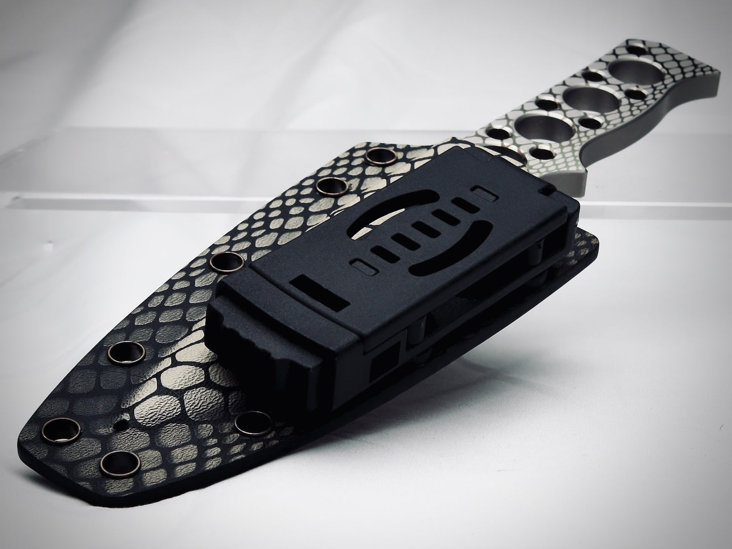 Fixie - Venom – Laser-Marked - Laser-Marked Customized Fixed-Blade Knife with Custom Sheath