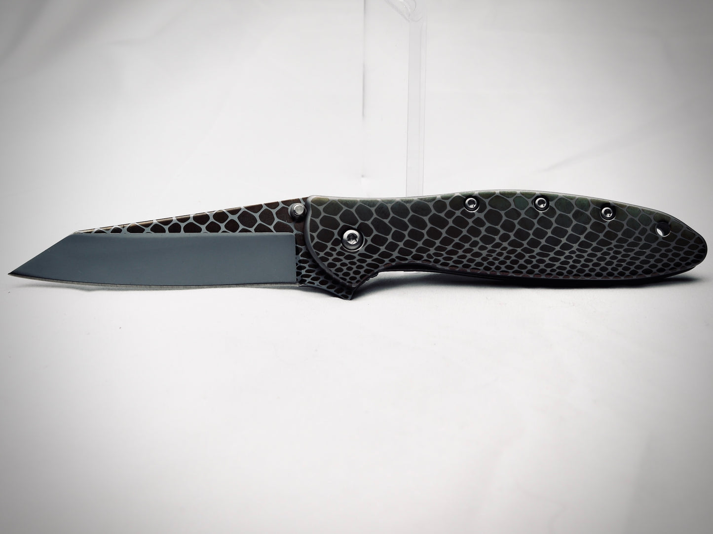 Platform 01 - Venom – Customized Folding Knife